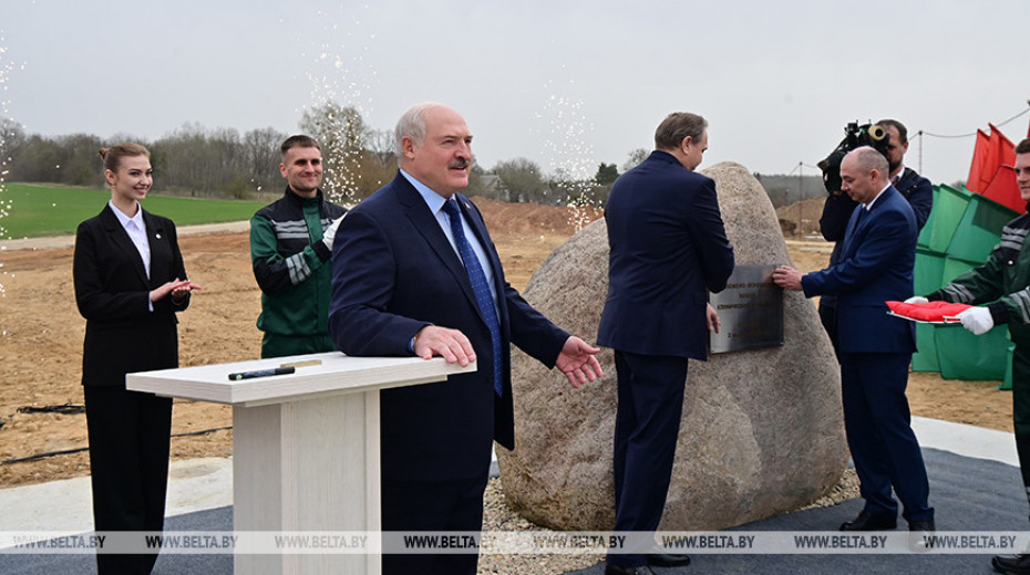 Lukashenko comments on idea behind hospital construction in Grodno