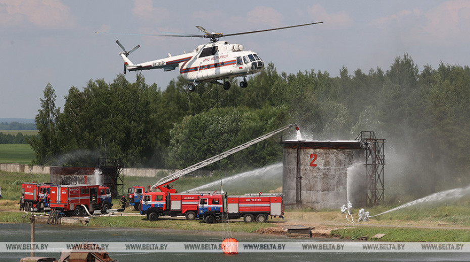 Лукашенко в день 170-летия пожарной службы: 